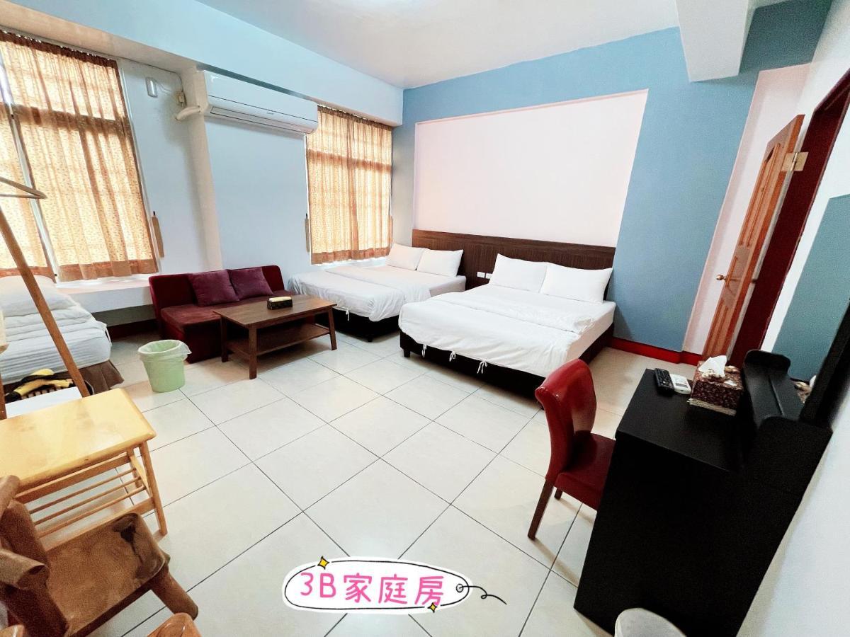 Appartement A Lot Of Music And Breakfast à T'ai-tung Extérieur photo