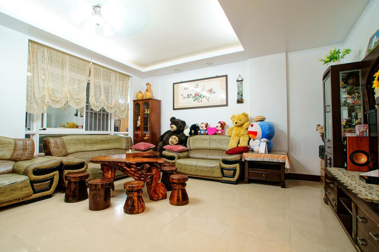 Appartement A Lot Of Music And Breakfast à T'ai-tung Extérieur photo